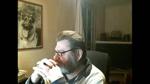 Snapshot of erwin1966 chatting on February 2025 11:32:01 PM Erwins room welcome sound on online show from February 2025 11:32:01 PM
