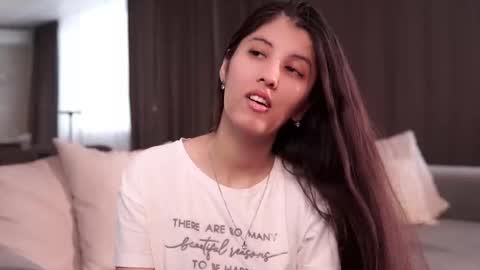 Hi Im Lori  online show from January 2026 09:25:02 AM