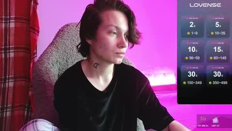 esajukyy online show from November 2025 01:44:01 PM