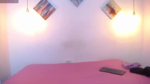 Scarlett online show from November 2025 03:17:01 AM