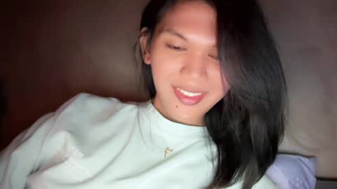 Snapshot of esilchan chatting on May 2026 03:33:01 AM Chelliane online show from May 2026 03:33:01 AM