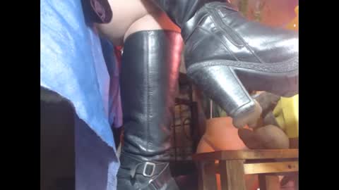 Eskela911 online show from February 2026 07:51:01 AM