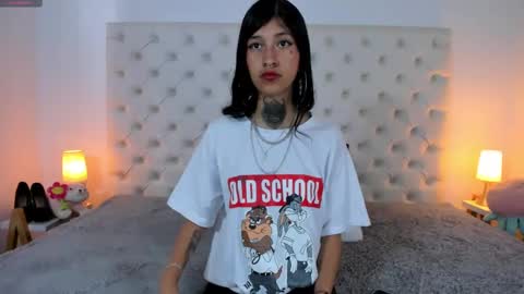 esmeralda  online show from February 2025 03:01:02 PM