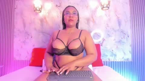 esmeralda online show from February 2025 09:11:01 AM
