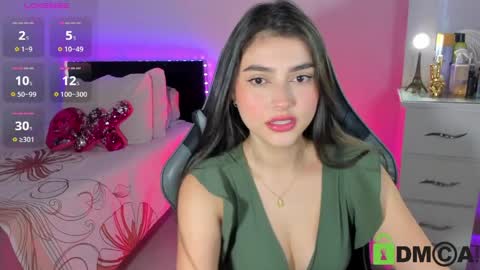 Esmeralda online show from April 2026 11:44:02 AM