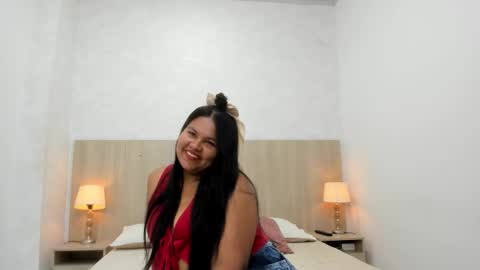 Esmeralda online show from February 2026 07:22:01 PM