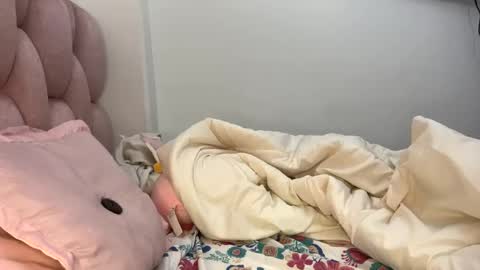 Snapshot of esmeraldalindsey chatting on March 2025 05:29:02 PM ESMERALDA online show from March 2025 05:29:02 PM