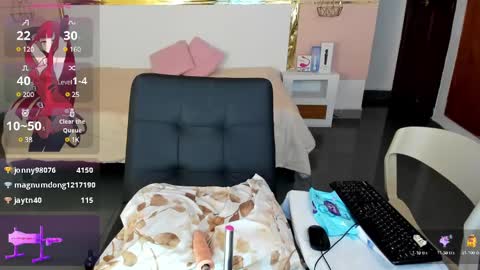 Snapshot of esmeraldalindsey chatting on March 2025 09:50:01 AM ESMERALDA online show from March 2025 09:50:01 AM