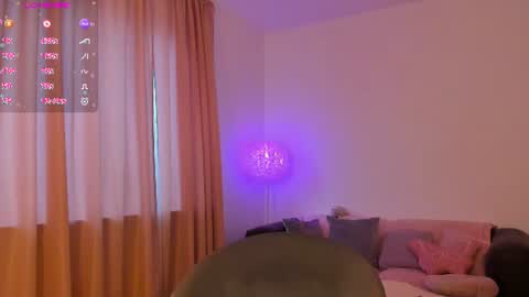 Snapshot of esmimilf chatting on July 2026 06:23:01 PM Esmi online show from July 2026 06:23:01 PM