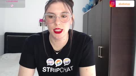 Snapshot of espagamer5 chatting on November 2025 06:51:01 PM Xbebetax online show from November 2025 06:51:01 PM