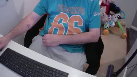 Snapshot of essex_wild chatting on December 2024 08:29:01 PM Morph online show from December 2024 08:29:01 PM