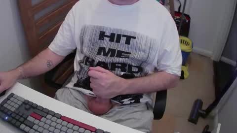 Snapshot of essex_wild chatting on October 2025 07:52:01 PM Morph online show from October 2025 07:52:01 PM