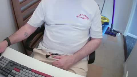 Snapshot of essex_wild chatting on April 2026 02:37:01 PM Morph online show from April 2026 02:37:01 PM