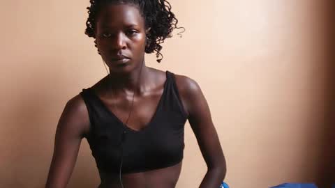 Snapshot of essie_n chatting on October 2025 01:54:02 PM Eddah online show from October 2025 01:54:02 PM