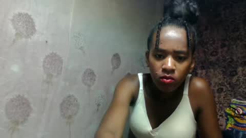 estancelee online show from July 2026 09:32:02 PM