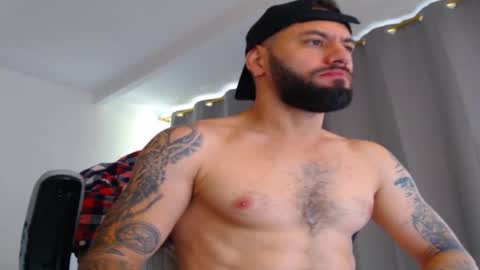 Snapshot of esteban7984068 chatting on November 2025 01:22:04 PM esteban online show from November 2025 01:22:04 PM