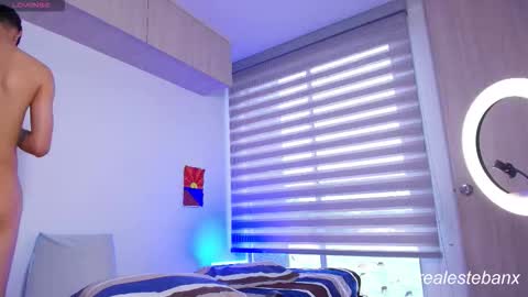 Snapshot of esteban_knight chatting on September 2025 09:42:02 PM E S T E B A N online show from September 2025 09:42:02 PM