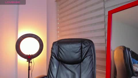 Snapshot of esteban_stud chatting on February 2025 09:23:01 PM ESTEBAN online show from February 2025 09:23:01 PM