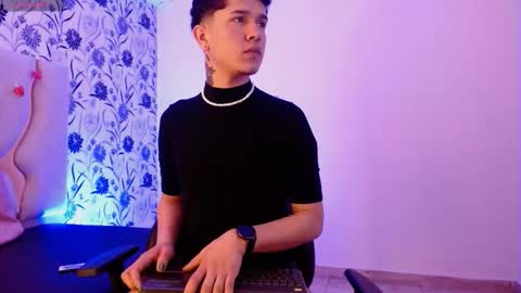 estefan_tay online show from February 2026 08:35:02 PM