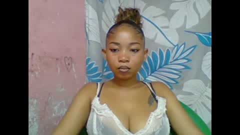 Snapshot of estelah20 chatting on February 2026 05:17:01 AM estelah20 online show from February 2026 05:17:01 AM