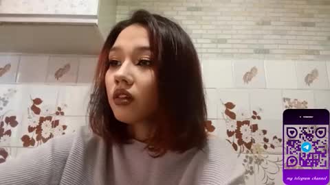 Snapshot of estellekirbo chatting on February 2026 01:22:01 PM estellekirbo online show from February 2026 01:22:01 PM