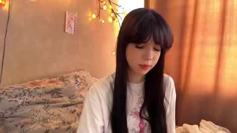 Snapshot of estellezdebski chatting on June 2026 11:26:01 AM estellezdebski online show from June 2026 11:26:01 AM