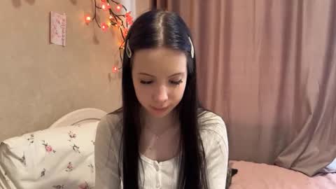 Snapshot of estellezdebski chatting on July 2026 11:09:02 AM estellezdebski online show from July 2026 11:09:02 AM