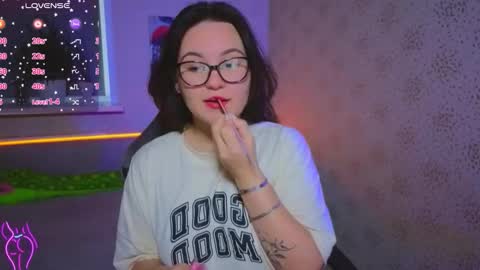 EsterPlayful online show from November 2025 11:12:02 AM