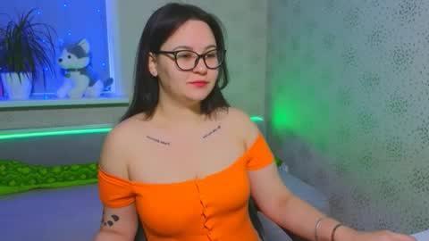 EsterPlayful online show from December 2025 10:09:02 AM