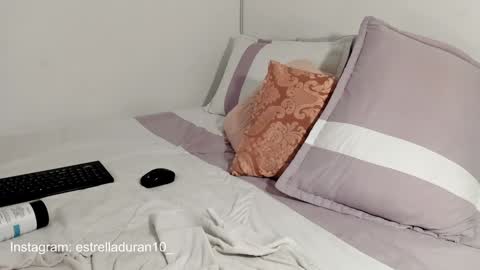 Snapshot of estrella_duran chatting on January 2025 01:43:02 AM Estrellita online show from January 2025 01:43:02 AM