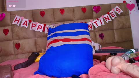 Estrella online show from February 2025 03:00:01 PM