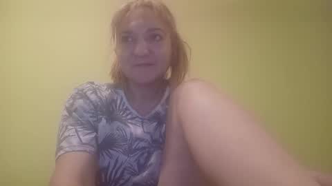 Snapshot of estrellawalters chatting on December 2024 10:10:01 PM estrellawalters online show from December 2024 10:10:01 PM