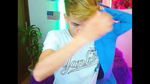 Snapshot of estrellita__jordan chatting on January 2025 01:53:02 AM JORDAN online show from January 2025 01:53:02 AM