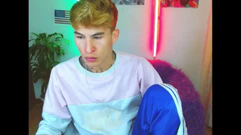 Snapshot of estrellita__jordan chatting on February 2025 12:19:02 AM JORDAN online show from February 2025 12:19:02 AM