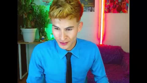 Snapshot of estrellita__jordan chatting on February 2025 05:08:01 AM JORDAN online show from February 2025 05:08:01 AM