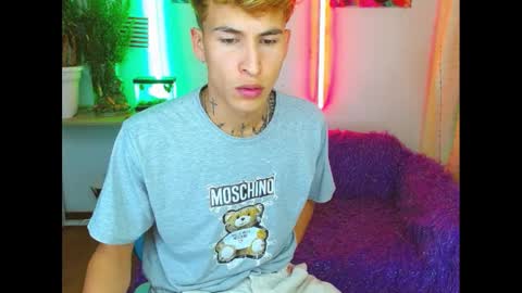 Snapshot of estrellita__jordan chatting on February 2025 01:52:01 AM JORDAN online show from February 2025 01:52:01 AM