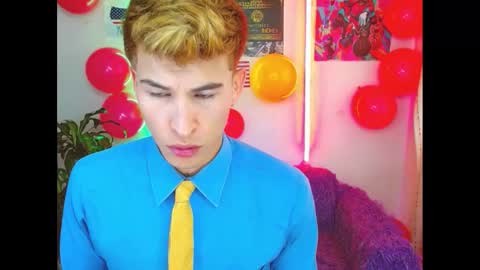 Snapshot of estrellita__jordan chatting on February 2025 04:20:01 PM JORDAN online show from February 2025 04:20:01 PM