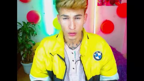 Snapshot of estrellita__jordan chatting on February 2025 09:00:01 AM JORDAN online show from February 2025 09:00:01 AM