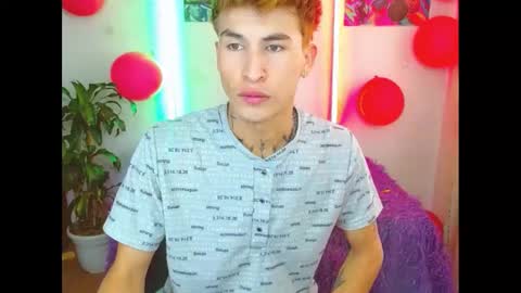 Snapshot of estrellita__jordan chatting on February 2025 04:21:01 PM JORDAN online show from February 2025 04:21:01 PM