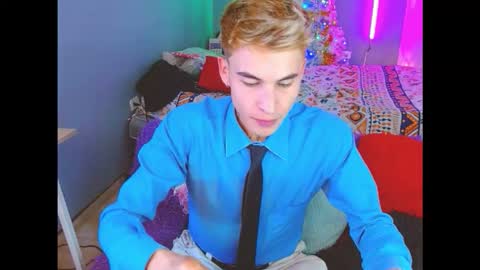 Snapshot of estrellita__jordan chatting on December 2025 02:49:01 AM JORDAN online show from December 2025 02:49:01 AM