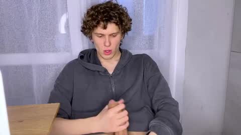 Alex online show from April 2026 04:19:02 PM