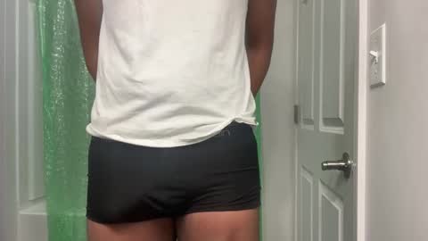 Snapshot of eternalloverboy chatting on December 2024 08:04:01 PM Angel online show from December 2024 08:04:01 PM