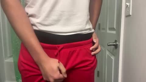 Snapshot of eternalloverboy chatting on January 2025 03:08:02 PM Angel online show from January 2025 03:08:02 PM