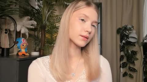 Natalie online show from February 2026 05:47:02 AM