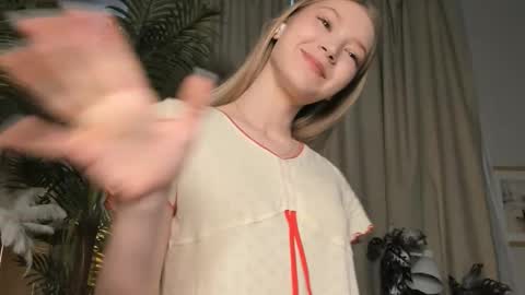 Natalie online show from March 2026 05:42:01 AM