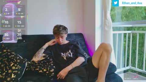 Snapshot of ethan_and_ava chatting on November 2025 01:22:02 PM ethan and ava online show from November 2025 01:22:02 PM