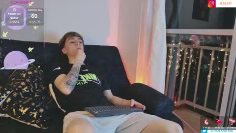 Snapshot of ethan_and_ava chatting on December 2025 02:09:02 AM ethan and ava online show from December 2025 02:09:02 AM