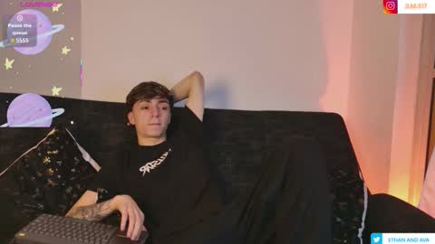 Snapshot of ethan_and_ava chatting on February 2026 02:27:01 AM ethan and ava online show from February 2026 02:27:01 AM