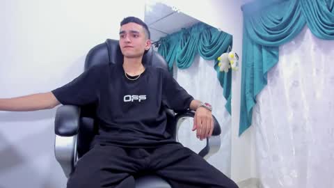 Snapshot of ethan_boy_ chatting on February 2025 06:40:02 PM Ethan online show from February 2025 06:40:02 PM