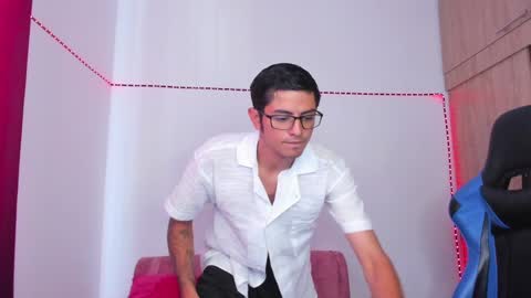 Snapshot of ethan_sai01 chatting on December 2024 05:11:01 PM ETHAN SAI online show from December 2024 05:11:01 PM